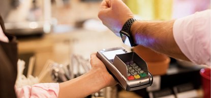 платить Apple Pay